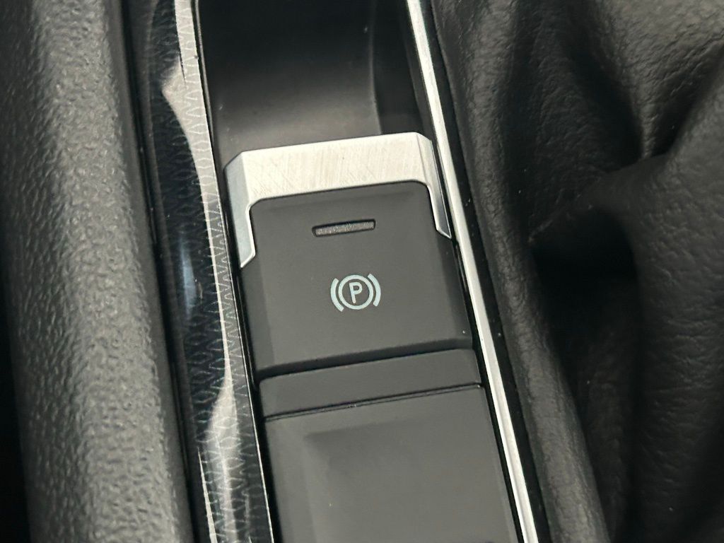 2025 Volkswagen Taos 1.5T SE Black Tampa FL