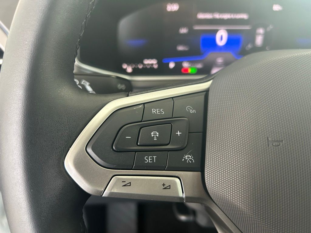 2025 Volkswagen Taos 1.5T SE Black Tampa FL