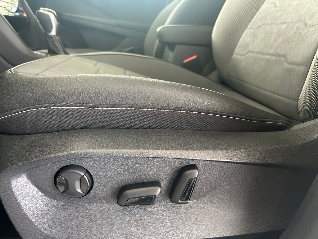 2025 Volkswagen Taos 1.5T SE Black Tampa FL