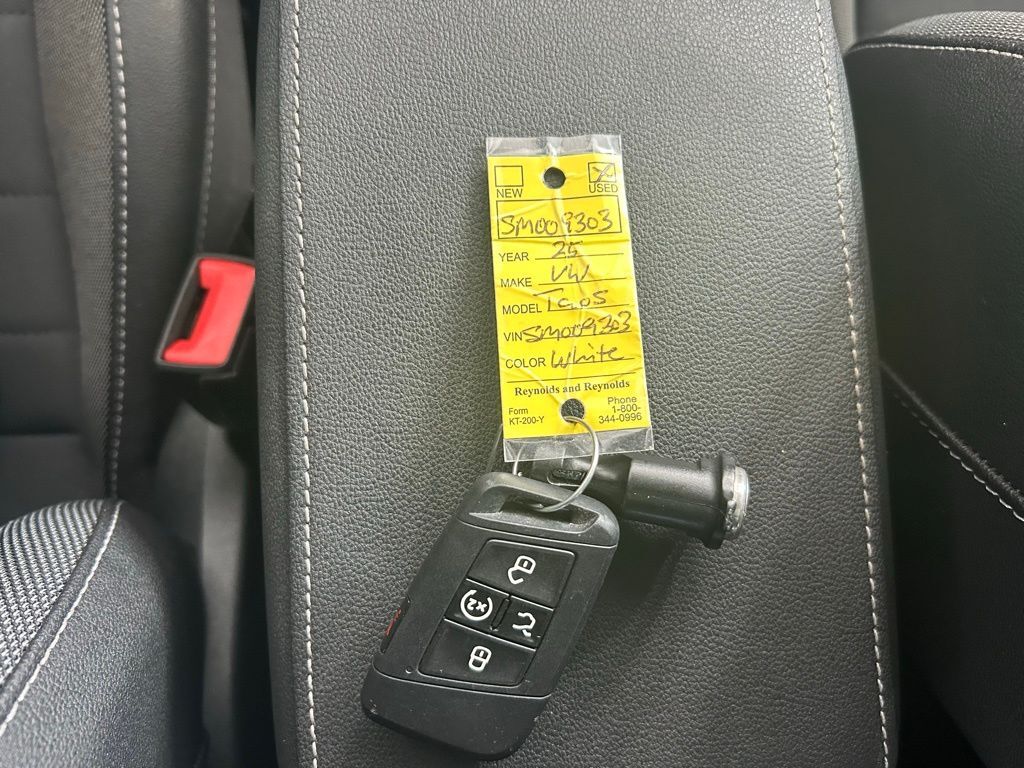 2025 Volkswagen Taos 1.5T SE Black Tampa FL