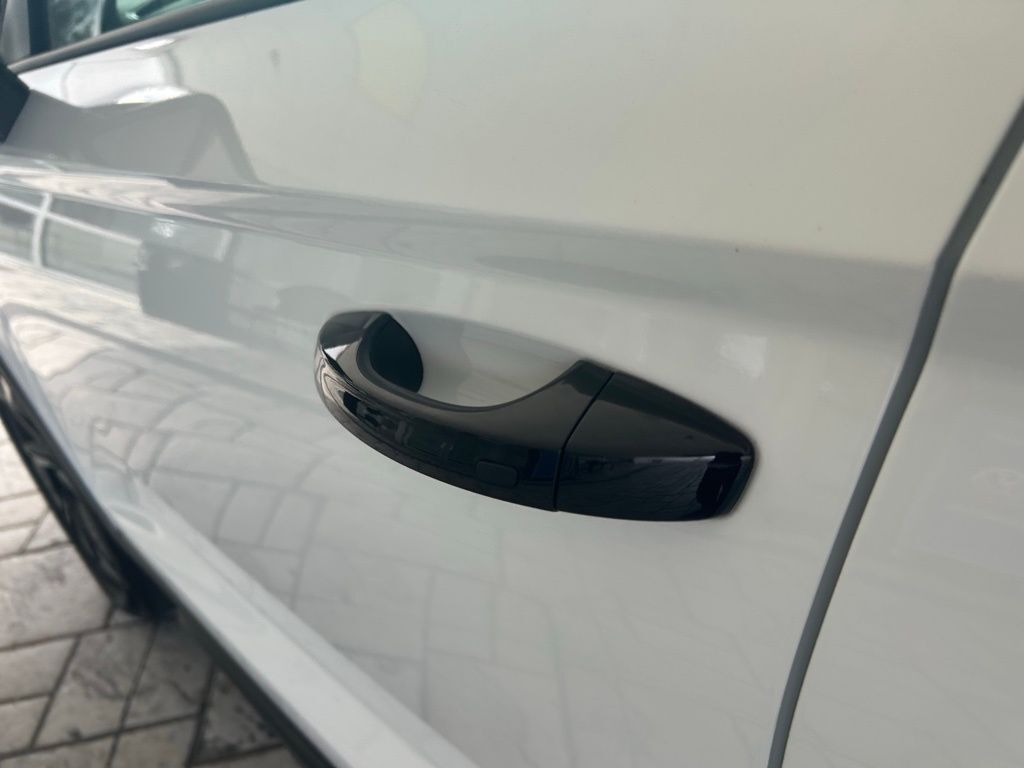 2025 Volkswagen Taos 1.5T SE Black Tampa FL