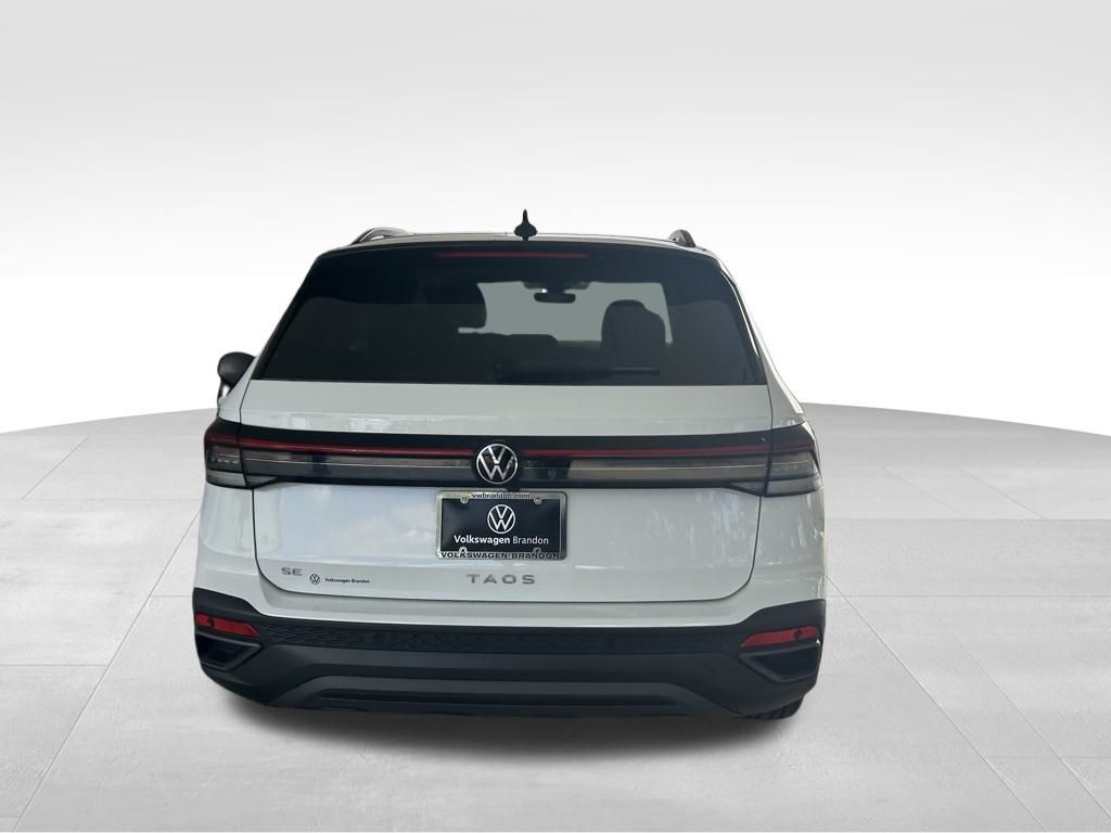 2025 Volkswagen Taos 1.5T SE Black Tampa FL