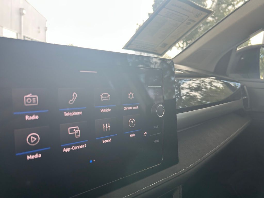 2025 Volkswagen Taos 1.5T SE Black Tampa FL