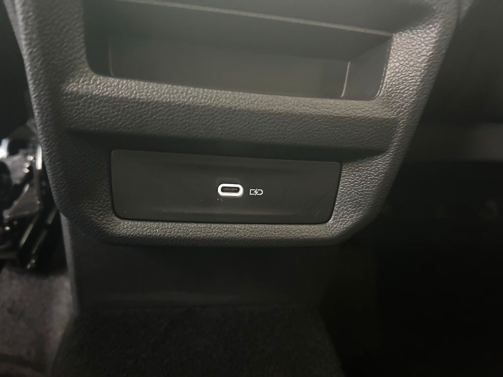 2025 Volkswagen Taos 1.5T SE Black Tampa FL