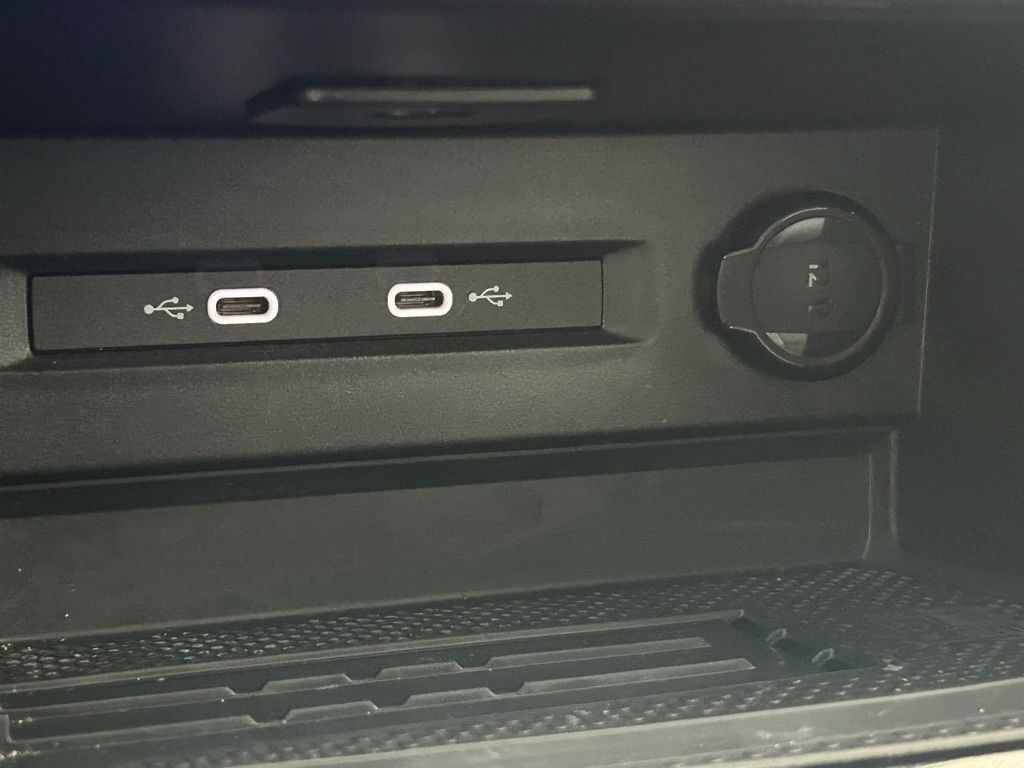 2025 Volkswagen Taos 1.5T SE Black Tampa FL