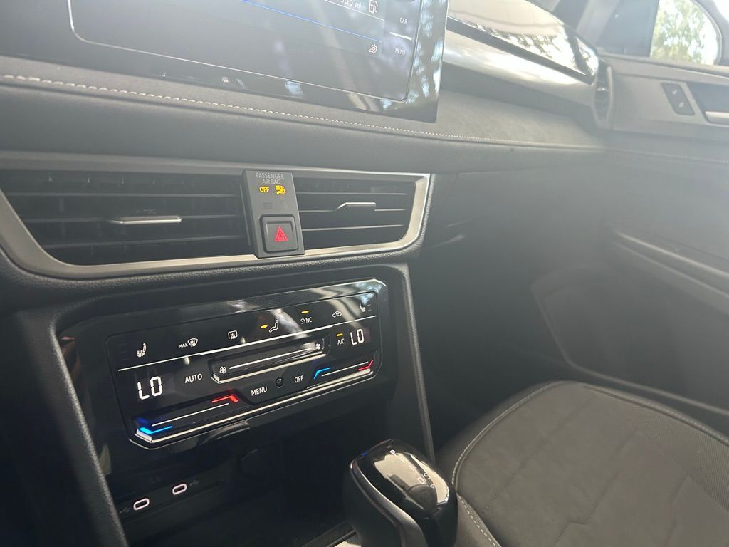 2025 Volkswagen Taos 1.5T SE Black Tampa FL