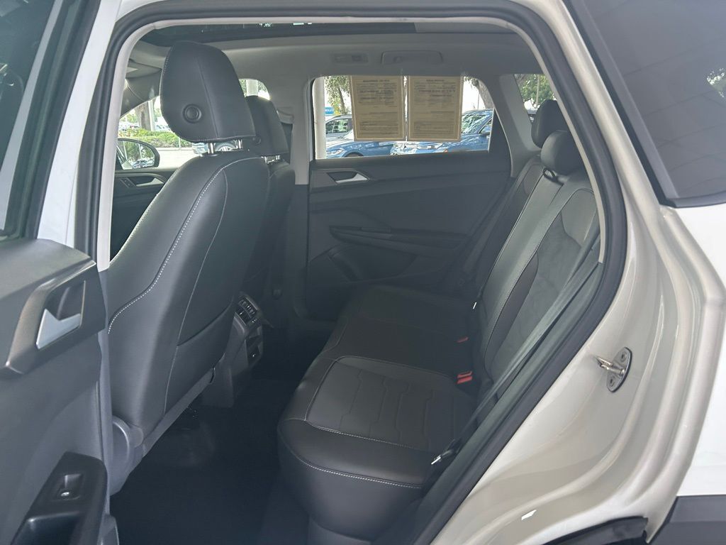 2025 Volkswagen Taos 1.5T SE Black Tampa FL