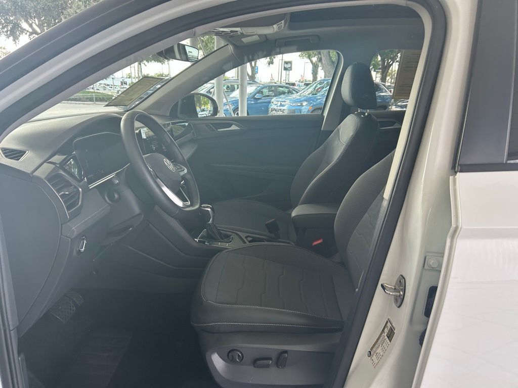 2025 Volkswagen Taos 1.5T SE Black Tampa FL