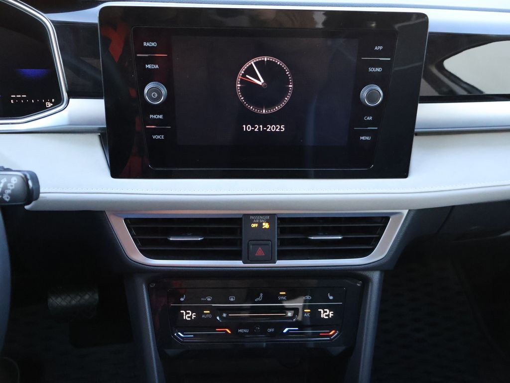 2025 Volkswagen Taos 1.5T SE