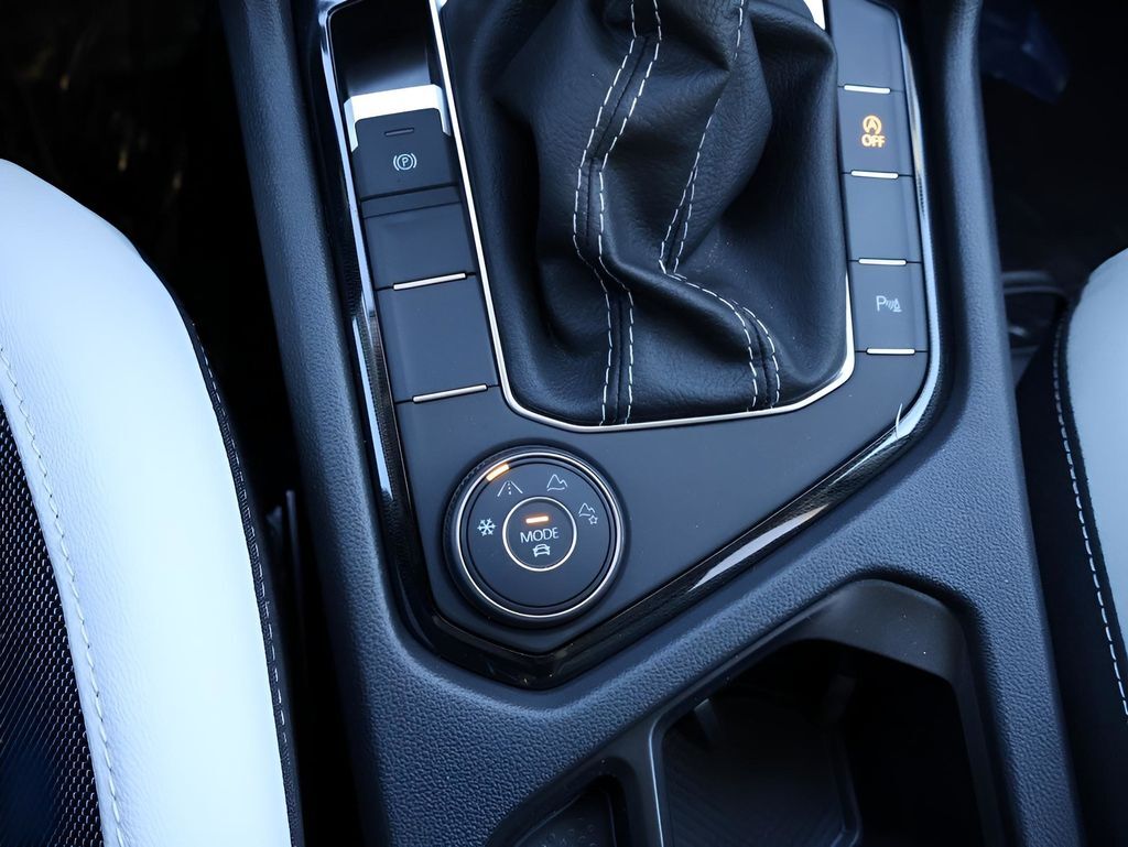 2025 Volkswagen Taos 1.5T SE San Clemente CA