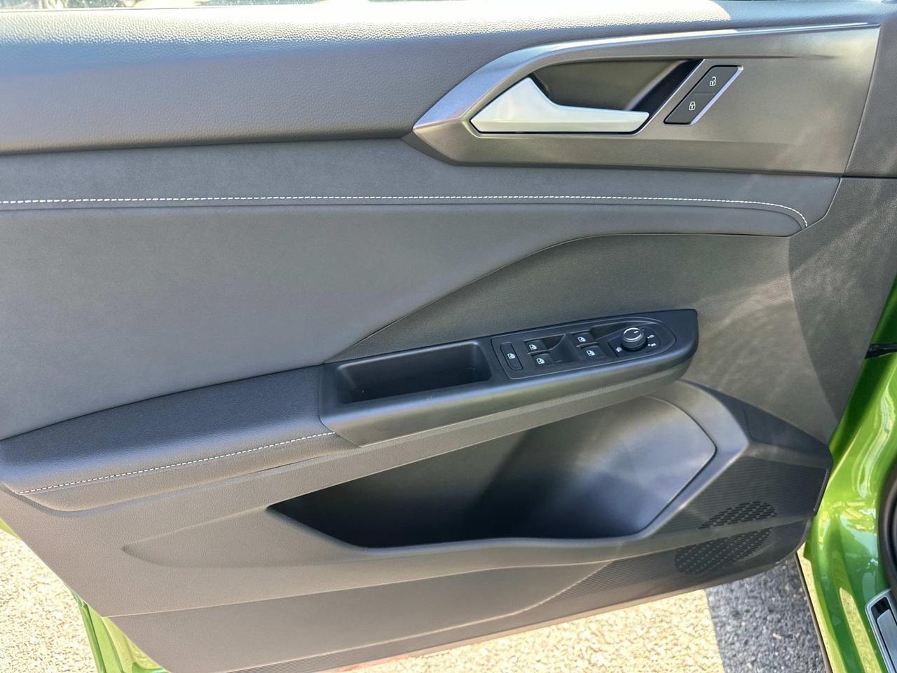 2025 Volkswagen Taos 1.5T SE Woodbridge VA