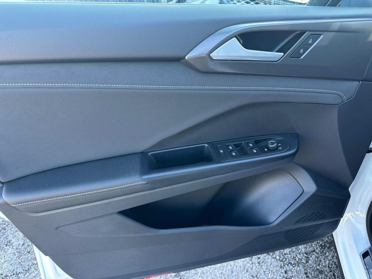 2025 Volkswagen Taos 1.5T SE Woodbridge VA