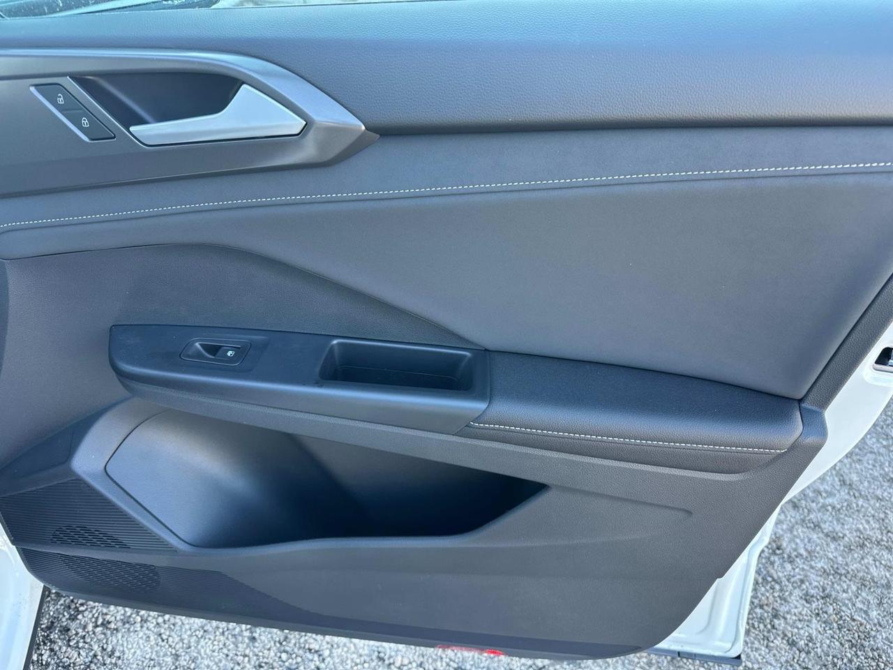 2025 Volkswagen Taos 1.5T SE Woodbridge VA