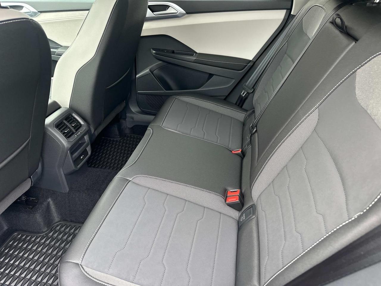 2025 Volkswagen Taos 1.5T SE Woodbridge VA