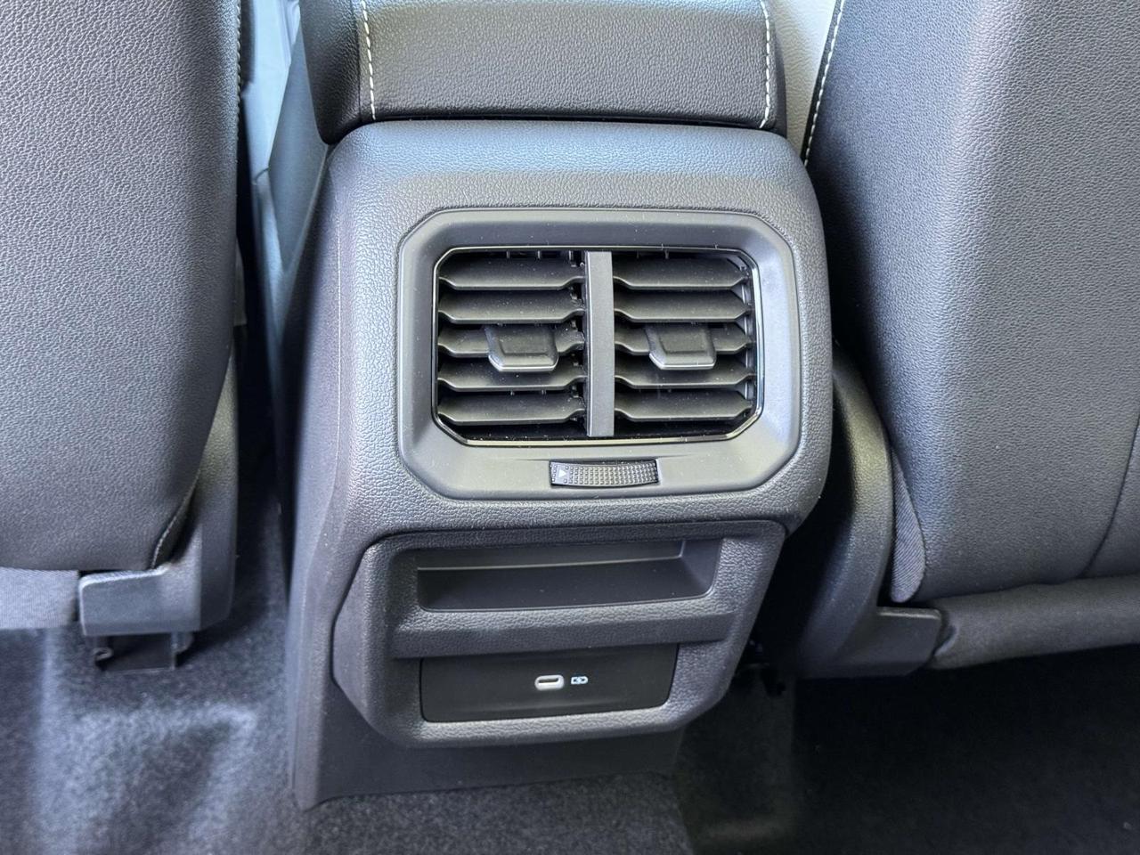 2025 Volkswagen Taos 1.5T SE Woodbridge VA