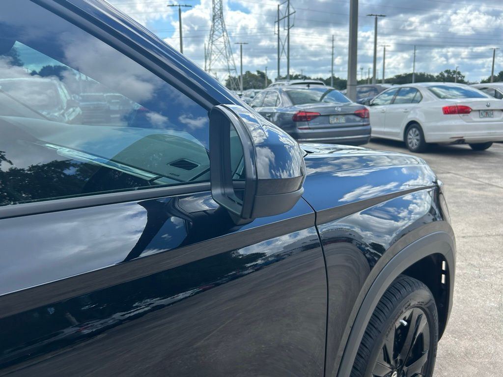 2025 Volkswagen Taos 1.5T SE Tampa FL