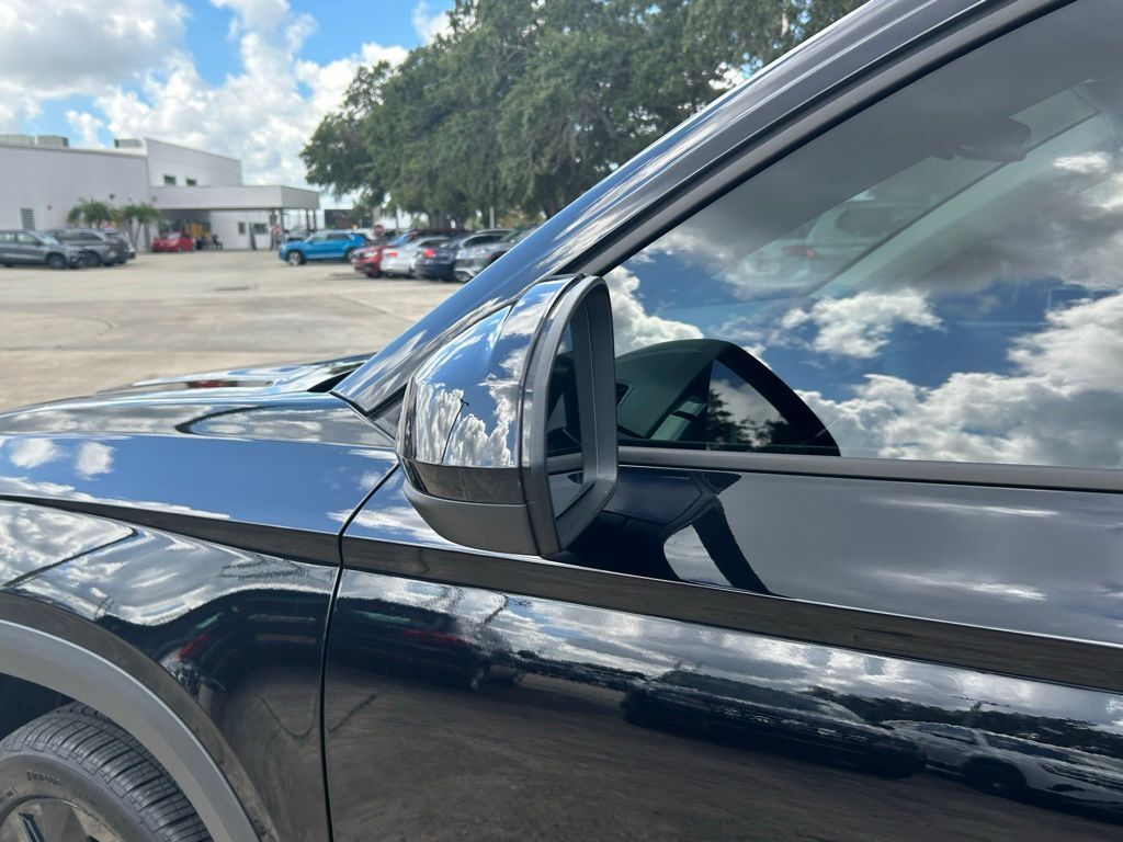 2025 Volkswagen Taos 1.5T SE Tampa FL
