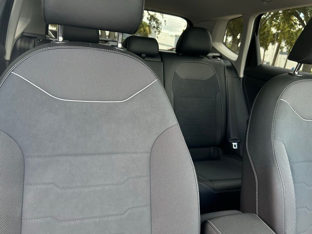 2025 Volkswagen Taos 1.5T SE Tampa FL