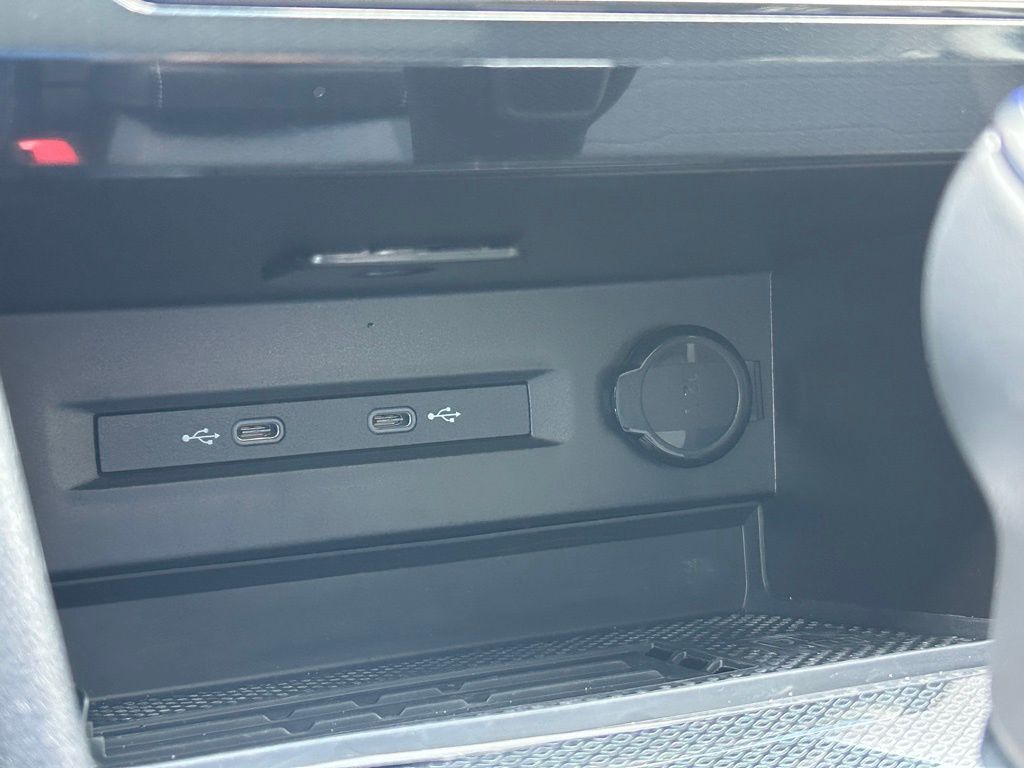 2025 Volkswagen Taos 1.5T SE Tampa FL