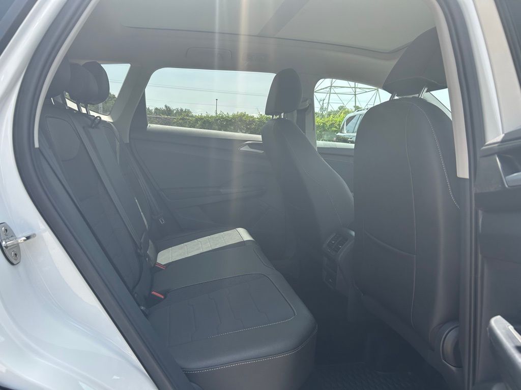 2025 Volkswagen Taos 1.5T SE Tampa FL
