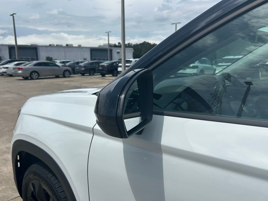 2025 Volkswagen Taos 1.5T SE Tampa FL