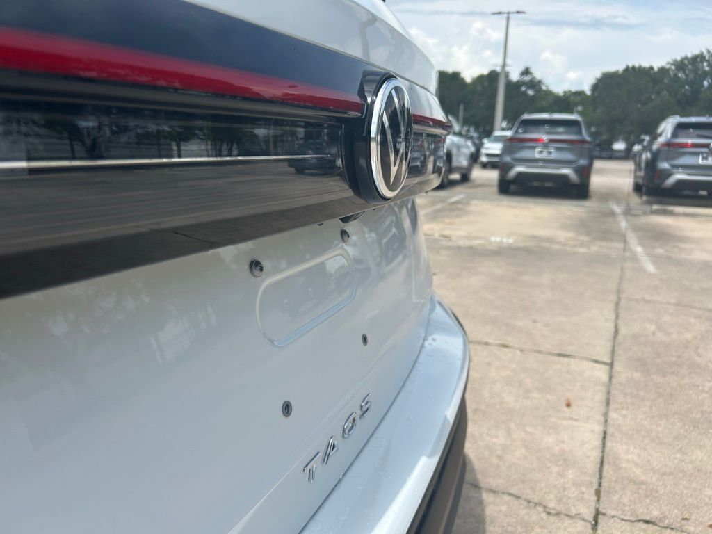 2025 Volkswagen Taos 1.5T SE Tampa FL