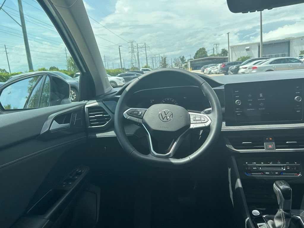 2025 Volkswagen Taos 1.5T SE Tampa FL