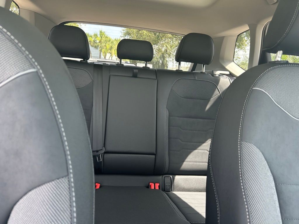 2025 Volkswagen Taos 1.5T SE Tampa FL