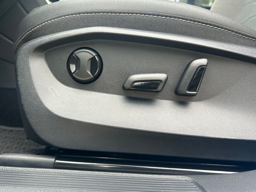 2025 Volkswagen Taos 1.5T SE Tampa FL