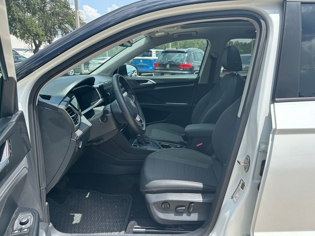 2025 Volkswagen Taos 1.5T SE Tampa FL