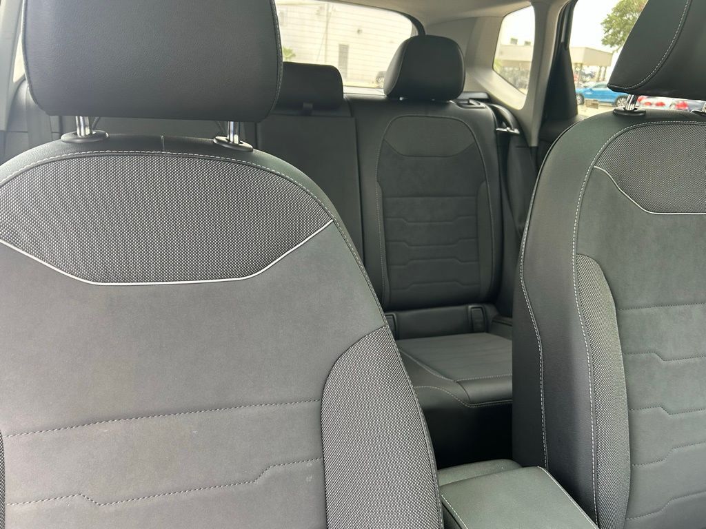 2025 Volkswagen Taos 1.5T SE Tampa FL