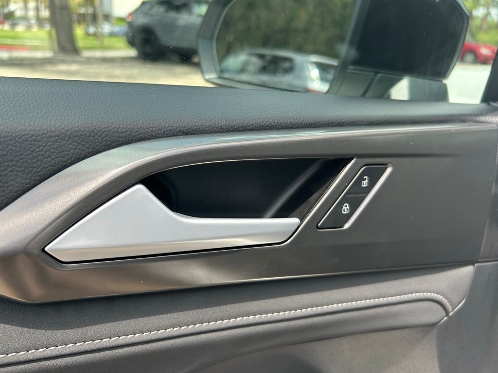 2025 Volkswagen Taos 1.5T SE Tampa FL