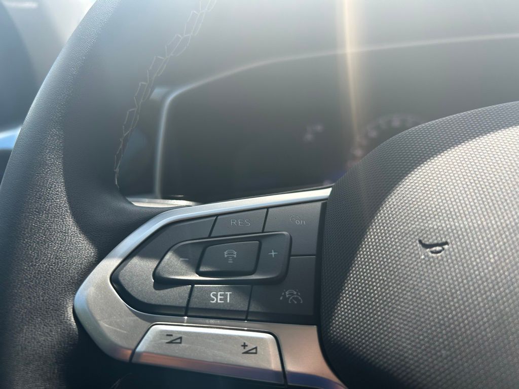 2025 Volkswagen Taos 1.5T SE Tampa FL