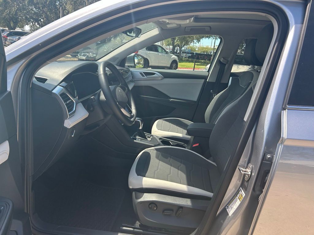 2025 Volkswagen Taos 1.5T SE Tampa FL