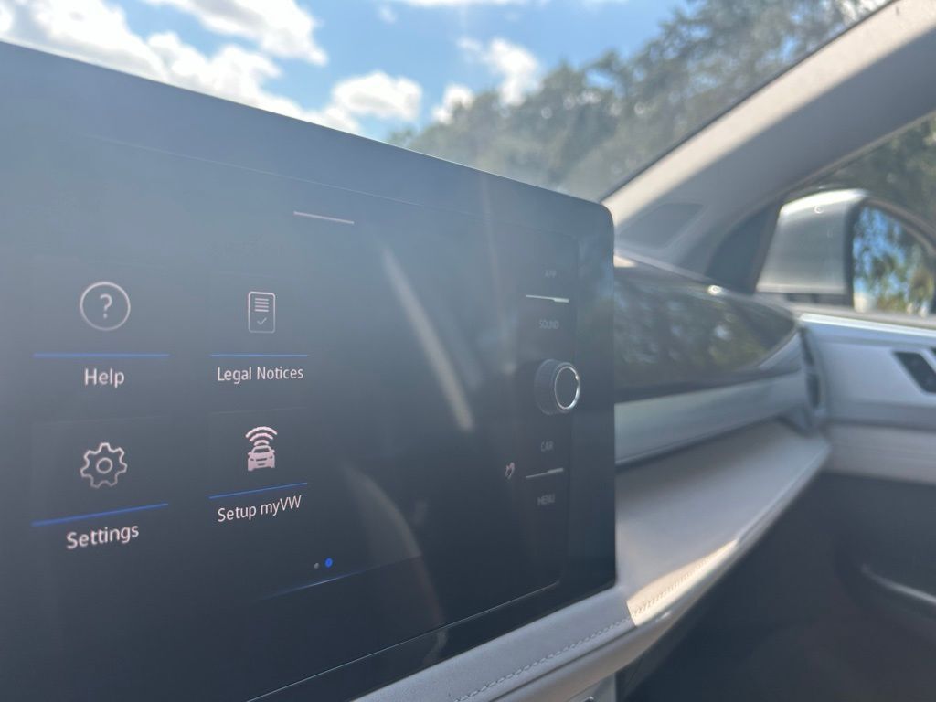 2025 Volkswagen Taos 1.5T SE Tampa FL