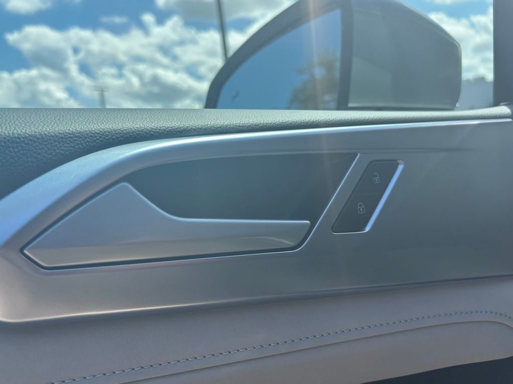 2025 Volkswagen Taos 1.5T SE Tampa FL