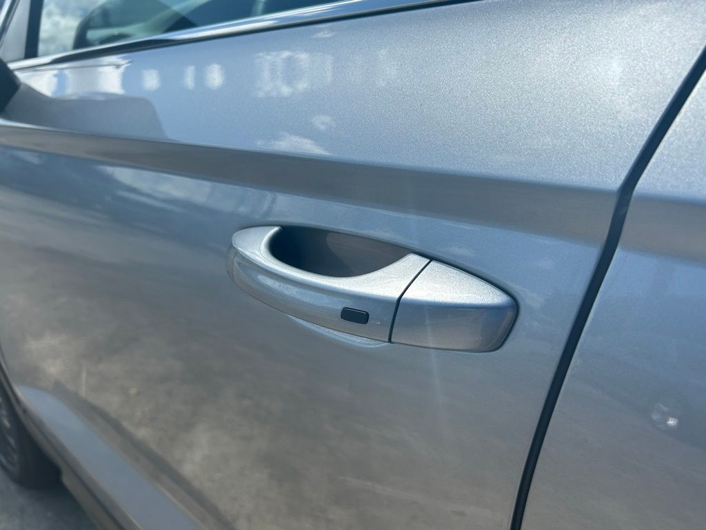 2025 Volkswagen Taos 1.5T SE Tampa FL