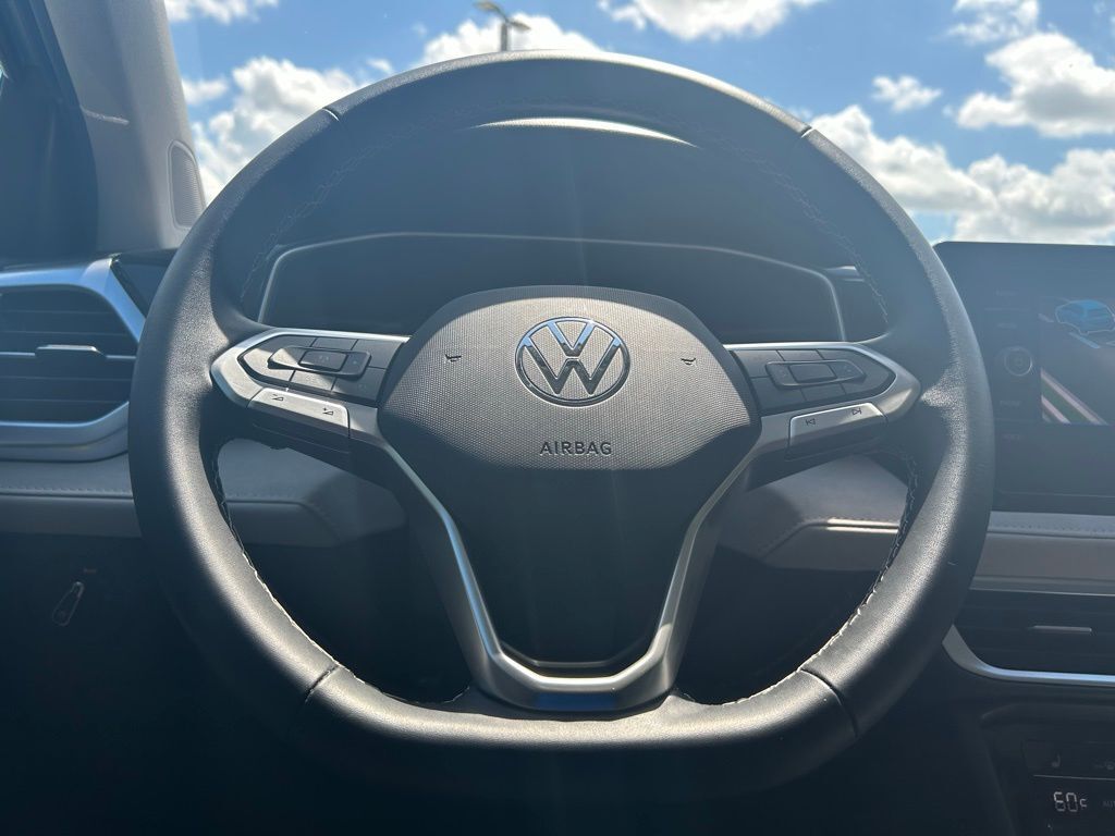 2025 Volkswagen Taos 1.5T SE Tampa FL