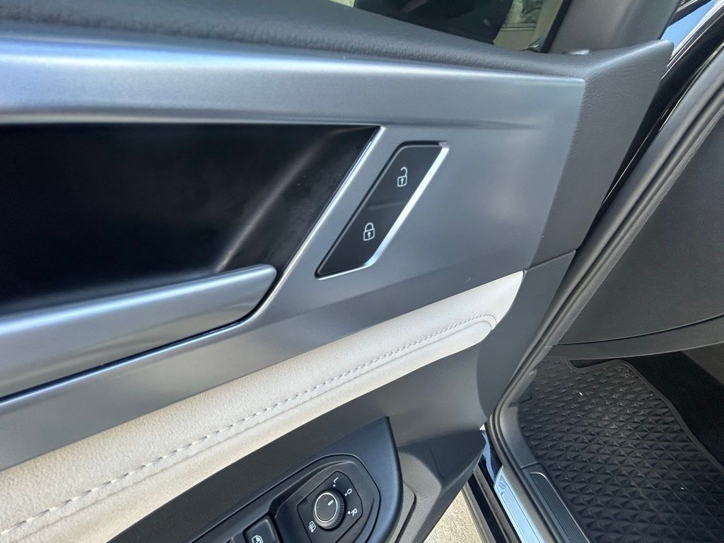 2025 Volkswagen Taos 1.5T SE Tampa FL