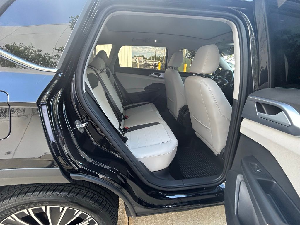 2025 Volkswagen Taos 1.5T SE Tampa FL