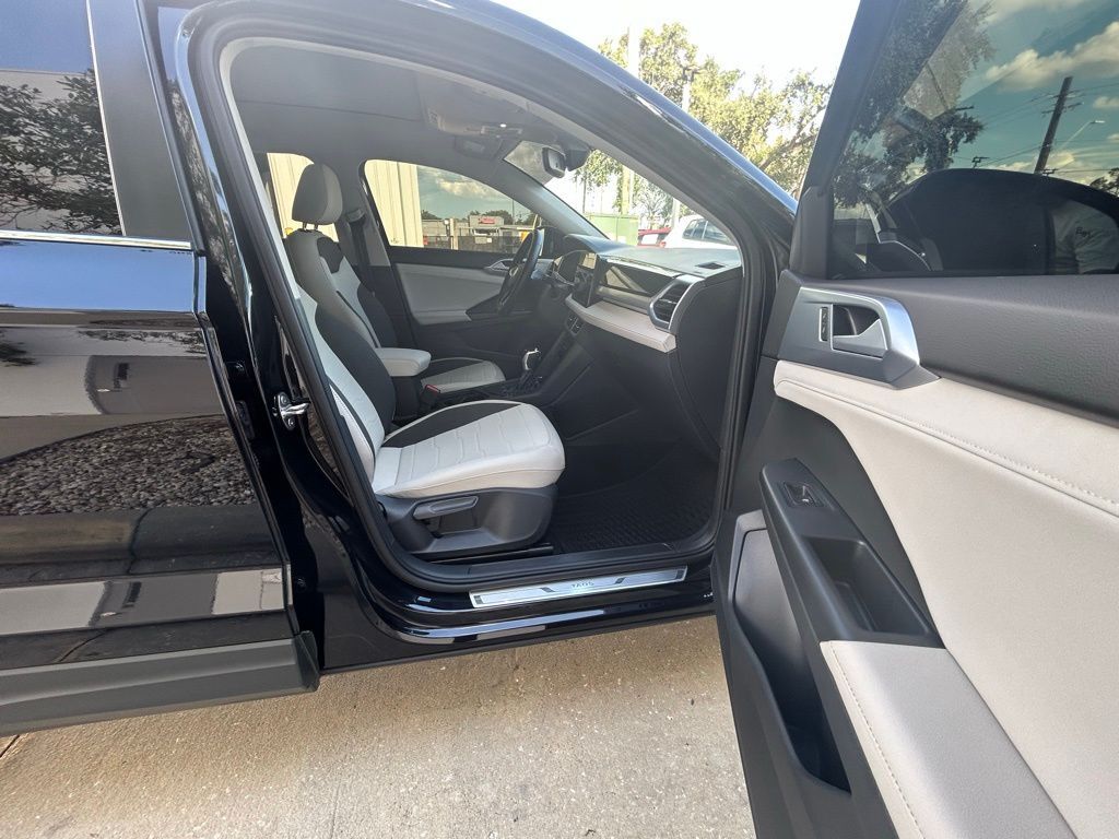 2025 Volkswagen Taos 1.5T SE Tampa FL
