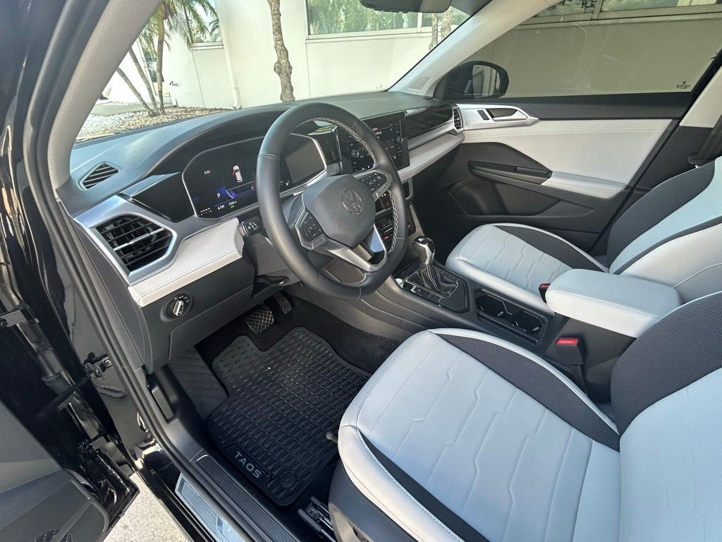 2025 Volkswagen Taos 1.5T SE Tampa FL