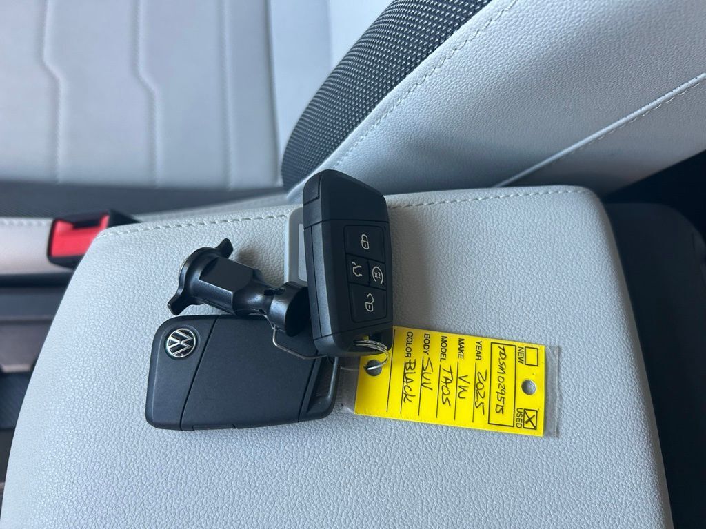 2025 Volkswagen Taos 1.5T SE Tampa FL