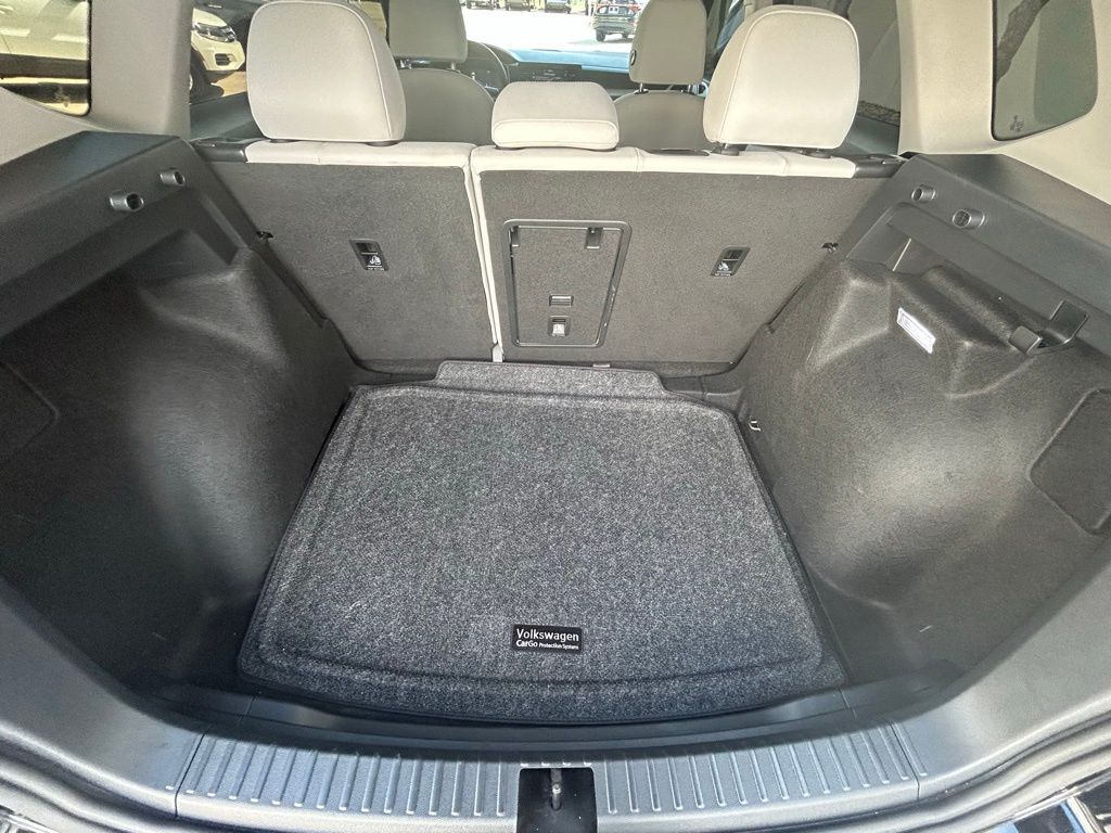 2025 Volkswagen Taos 1.5T SE Tampa FL