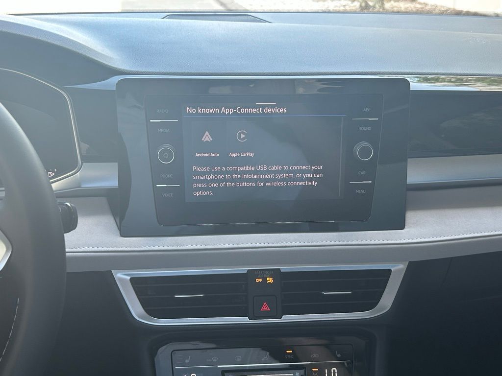 2025 Volkswagen Taos 1.5T SE Tampa FL