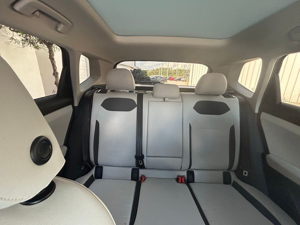 2025 Volkswagen Taos 1.5T SE Tampa FL