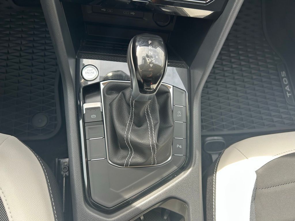 2025 Volkswagen Taos 1.5T SE Tampa FL