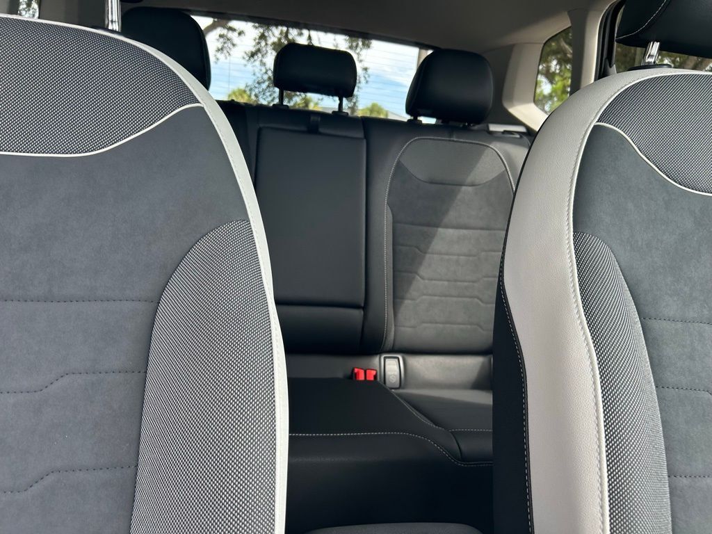 2025 Volkswagen Taos 1.5T SE Tampa FL