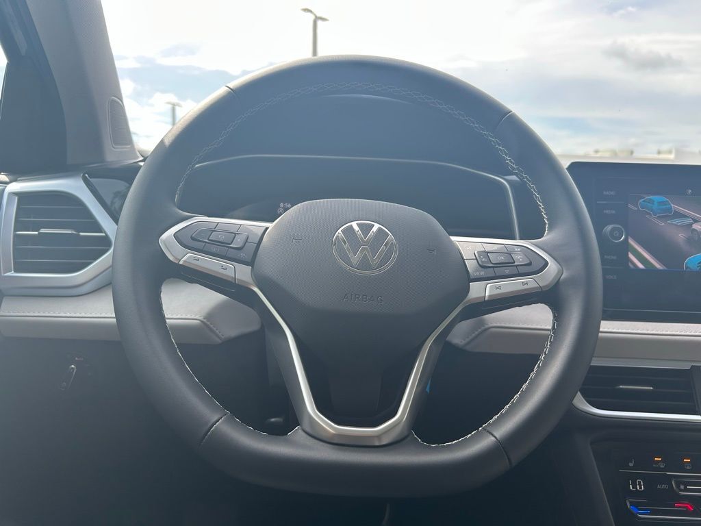 2025 Volkswagen Taos 1.5T SE Tampa FL