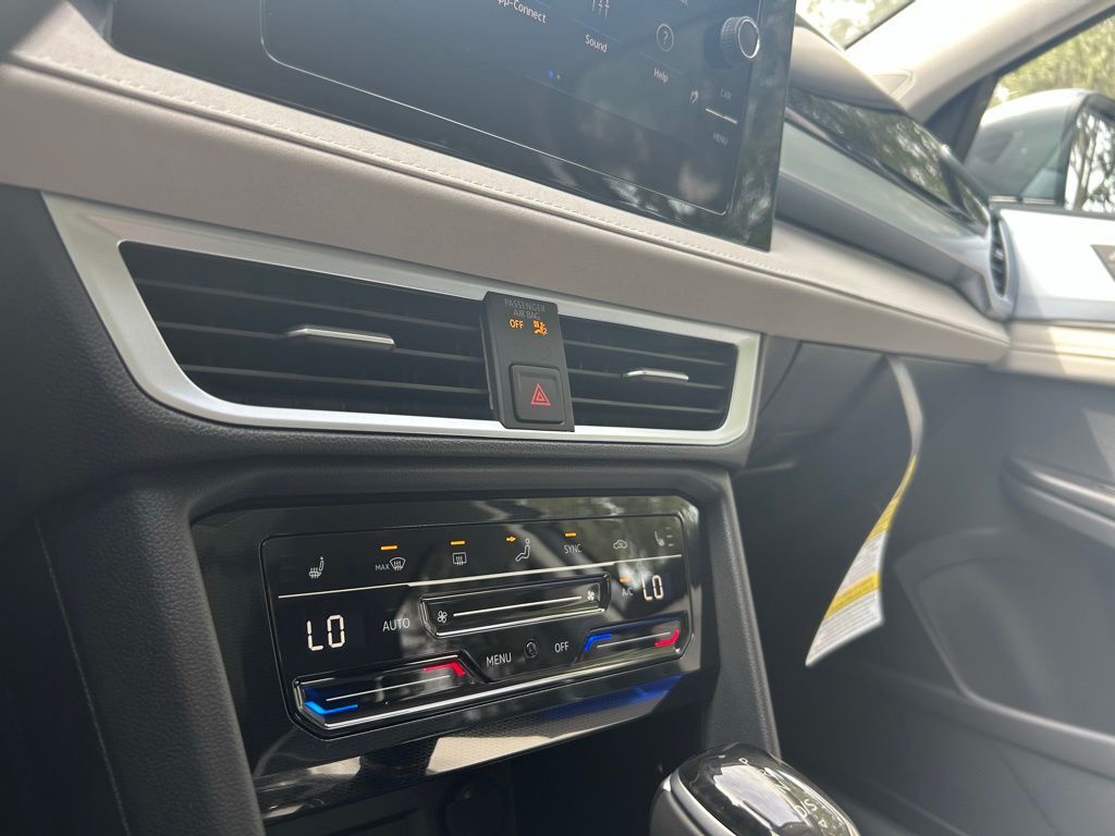 2025 Volkswagen Taos 1.5T SE Tampa FL